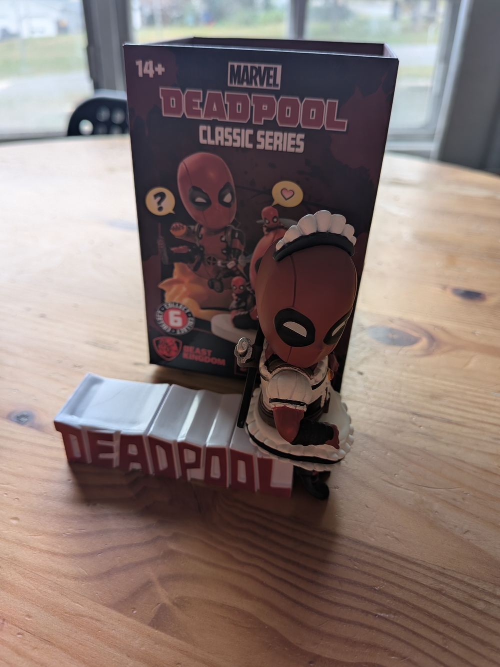 Marvel Deadpool Classic Series Maid Figure - Red & Black